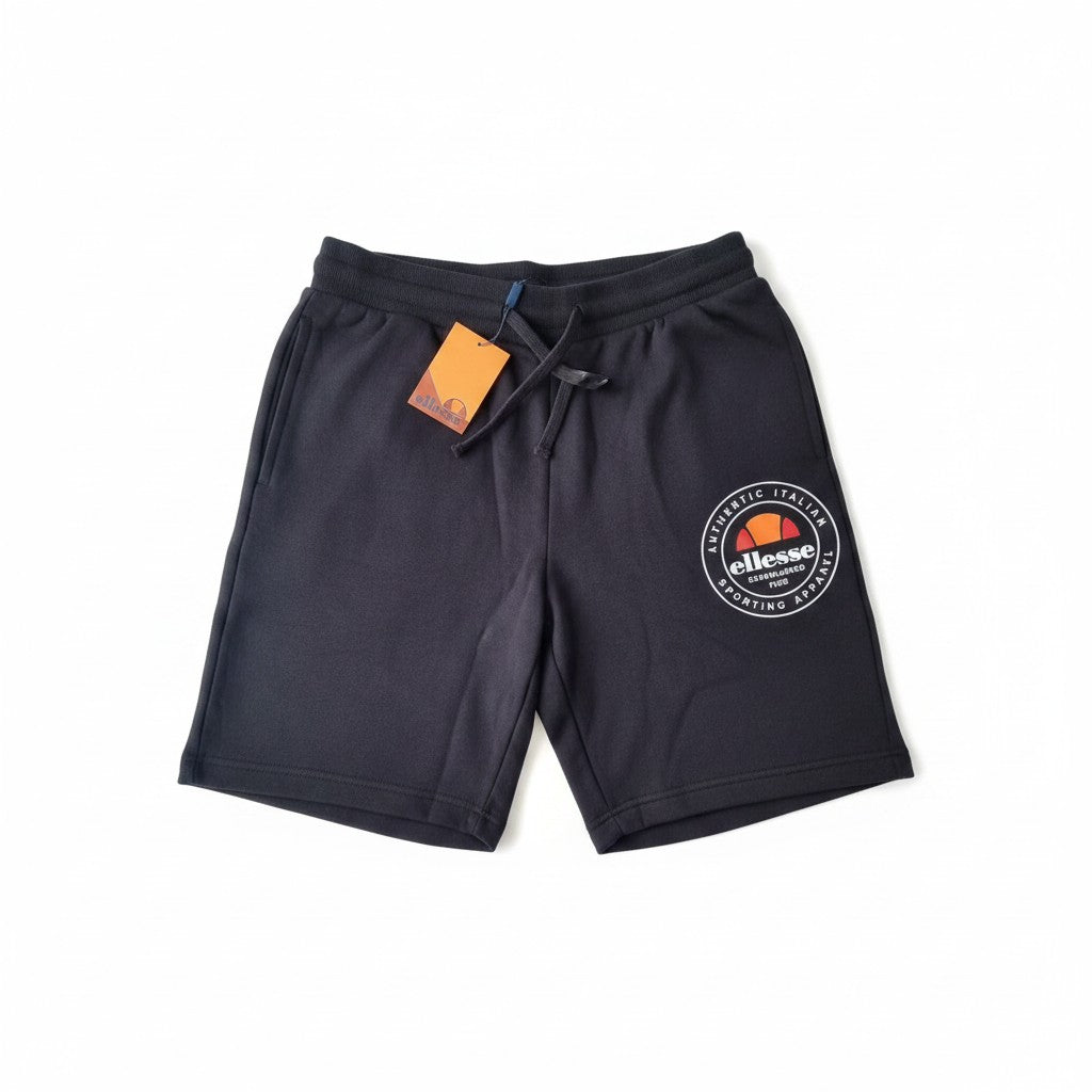 Short de sport noir Fresh & Found Ellesse avec taille élastique, cordon de serrage et logo circulaire sur la jambe.
